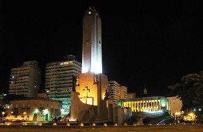 Visitas guíadas nocturnas al Monumento a la Bandera