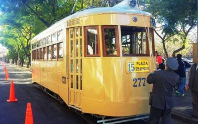 Gran afluencia de público para viajar en el tranvía 277