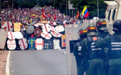 Maduro persiste, pero la toma de Caracas sería inminente