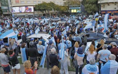 Nuevo ‘banderazo’ contra el Gobierno nacional en reclamo de más ‘República, democracia y Justicia’