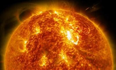 Astrofísicos investigan por qué la corona del Sol es cientos de veces más caliente que su superficie