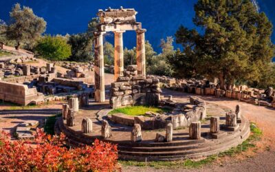 Delfos, el ‘ombligo del mundo’ en el Monte Parnaso