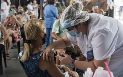 Más de 750 mil rosarinos ya cuentan, al menos, con la primera dosis de vacuna contra el Covid-19