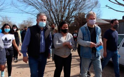 Mirabella y Lewandowski, de ‘Hacemos Santa Fe’, recorrieron barrios santafesinos y dialogaron con vecinos