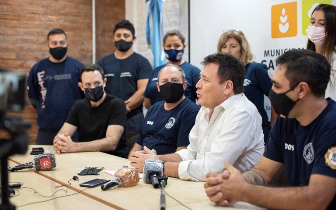 Ejecutivo de San Lorenzo aportó un millón de pesos para comprar nueva autobomba para los bomberos voluntarios