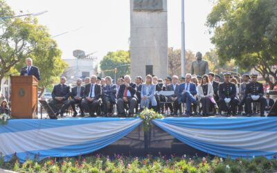 Omar Perotti presidió en su Rafaela natal el acto por el 206º aniversario de nuestra Independencia