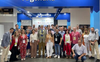 La cadena apícola santafesina participó en el Congreso de Apimondia de Estambul