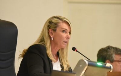 La radical María E. Schmuck fue reelecta por cuarta vez como presidenta del Concejo Municipal rosarino