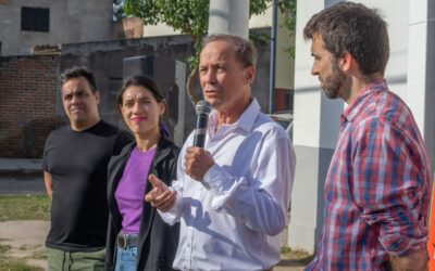 «La salud es un derecho y no una mercancia; es responsabilidad del gobierno garantizarla»