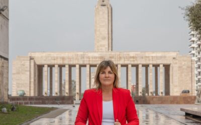 “El Monumento Nacional a la Bandera se convirtió en el monumento nacional a la espera”