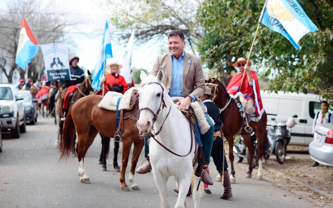 Patriótico acto hubo en San Lorenzo para celebrar los 215 años de la ‘Revolución de Mayo’