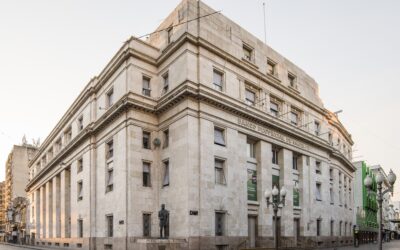 Banco Santa Fe mantiene hasta fin de septiembre el beneficio para jubilados de Anses para compras en supermercados