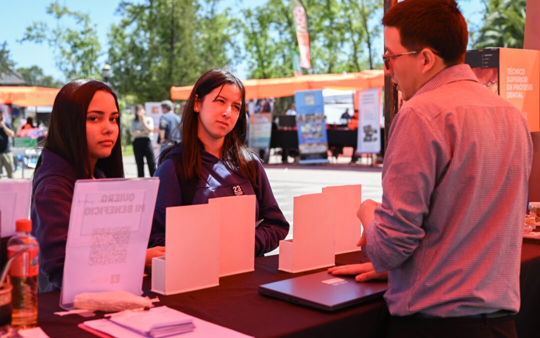 Concurrida exposición educativa para secundarios y adultos se desarrolló en Villa Gobernador Gálvez