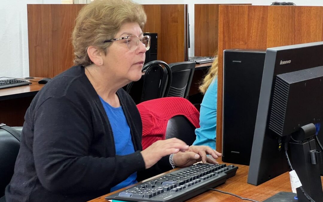 BSF impulsa programa ‘Mayores Conectados-Tu banco a un Clic’ para jubilados y mayores adultos