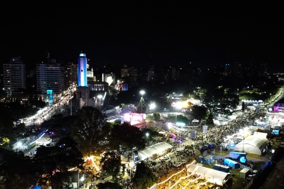 Más de un millón de personas disfrutaron de las 9 noches de las Fiestas de Colectividades en Rosario
