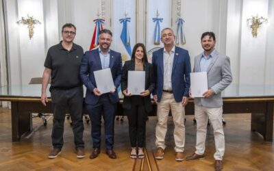 Javkin apostó por la juventud y el compromiso en los nuevos funcionarios de su Gabinete municipal