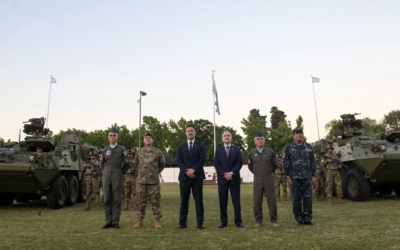 Trump le vende a Polonia a un dólar los ‘Stryker’, mientras Argentina los compró por 100 millones de dólares