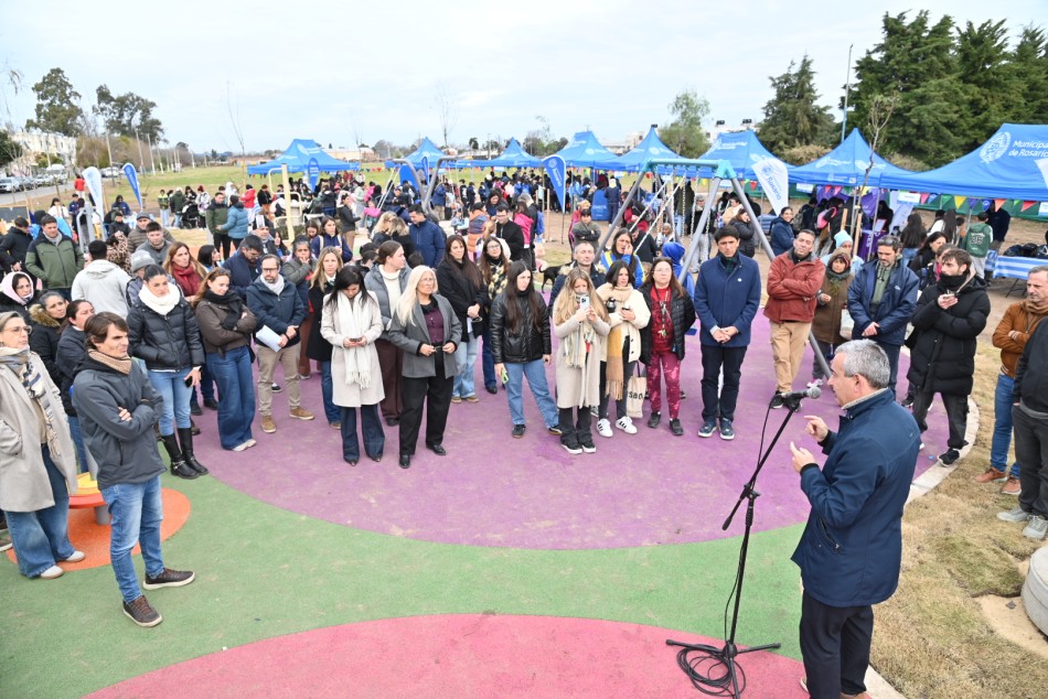 El Municipio inauguró dos nuevos espacios públicos en la zona norte rosarina y anunció que habrá más obras