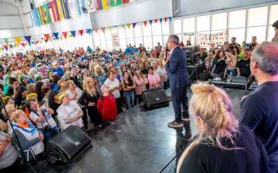 Javkin participó del ‘Festival Club de los Grandes’, al que asistieron más de dos mil adultos mayores de 65 años